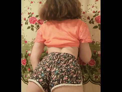 ❤️ Szexi fiatal csaj vetkőzteti le a rövidnadrágját a kamera előtt. ️ Orosz pornó at hu.91sesex101.top ️❤